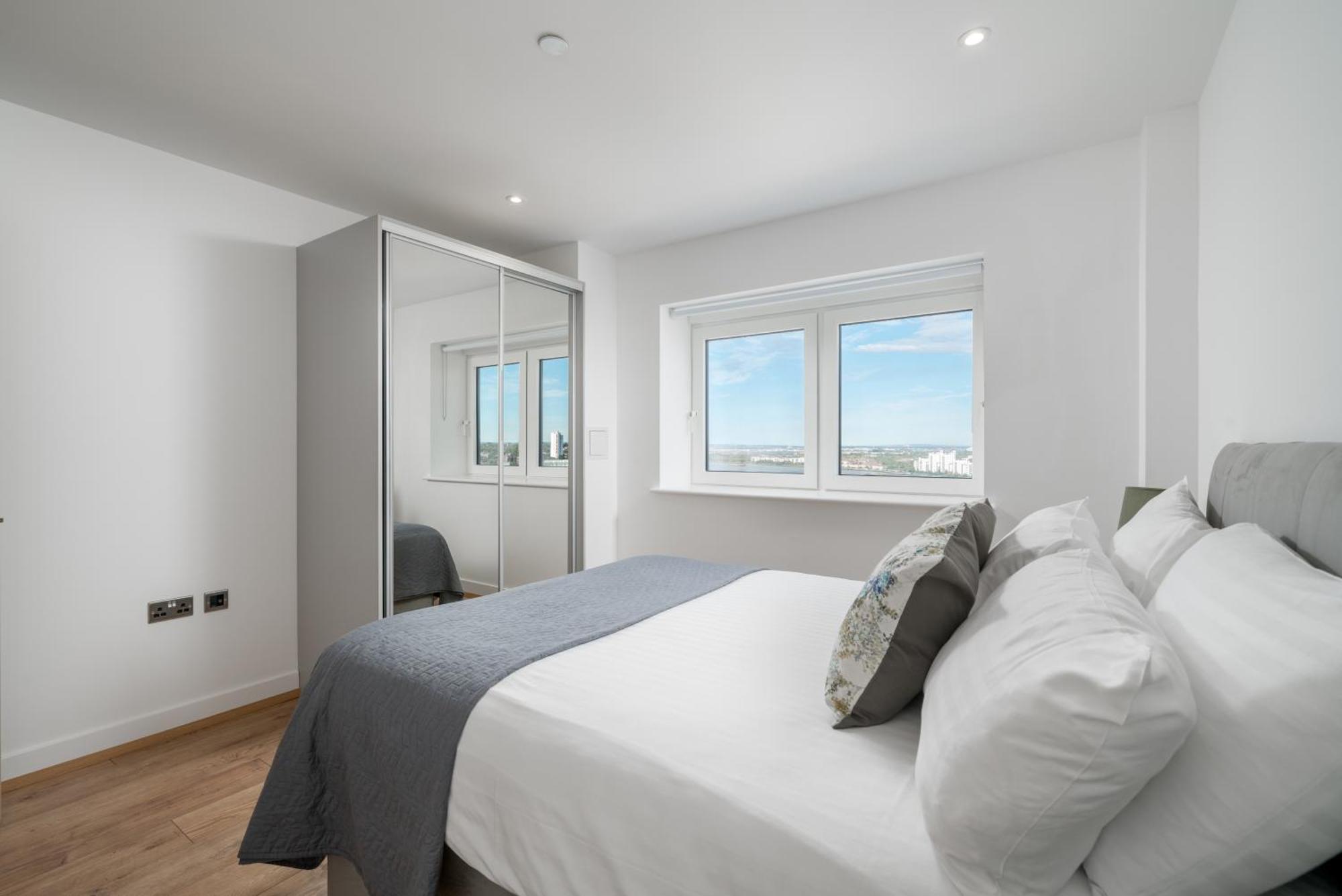 Skyvillion - London River Thames Top Floor Apartments By Woolwich Ferry, Mins To London Excel, O2 Arena , London City Airport With Parking Luaran gambar